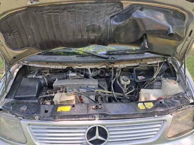Mercedes Vito 108 D-13