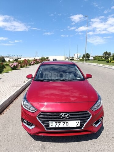 Hyundai Accent-11