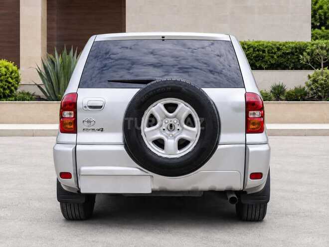 Toyota RAV4-2