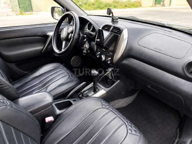 Toyota RAV4-7