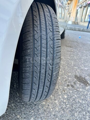 Hyundai Accent-20