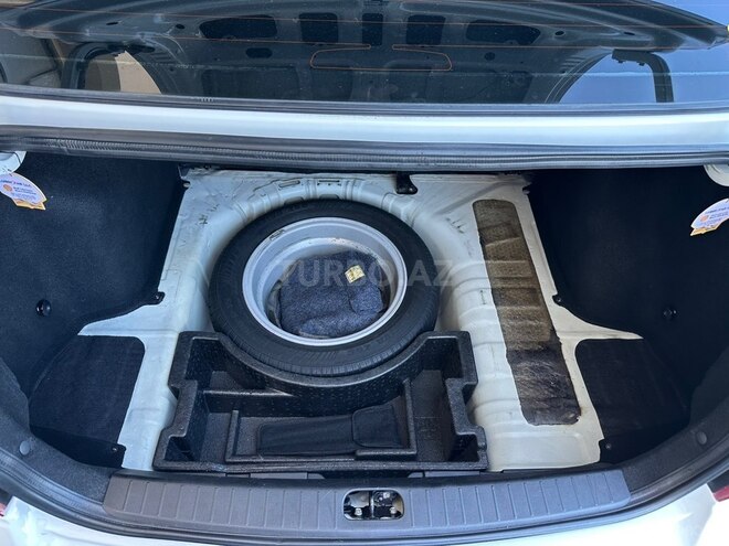 Hyundai Accent-18