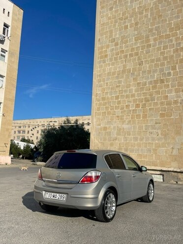 Opel Astra-2