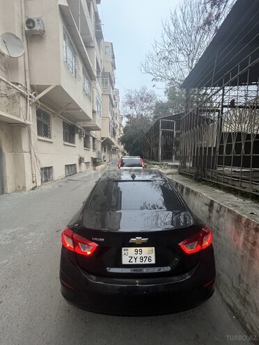Chevrolet Cruze-12