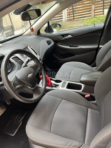 Chevrolet Cruze-8