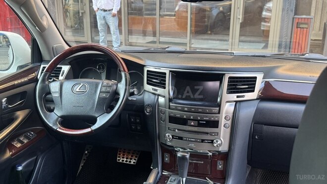 Lexus LX 570-4