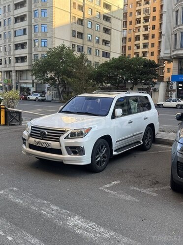 Lexus LX 570-2