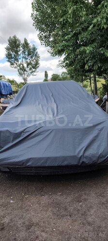 Mercedes E 240-3