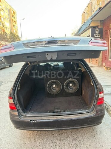 Mercedes E 220-8
