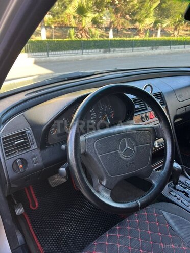 Mercedes C 200-4