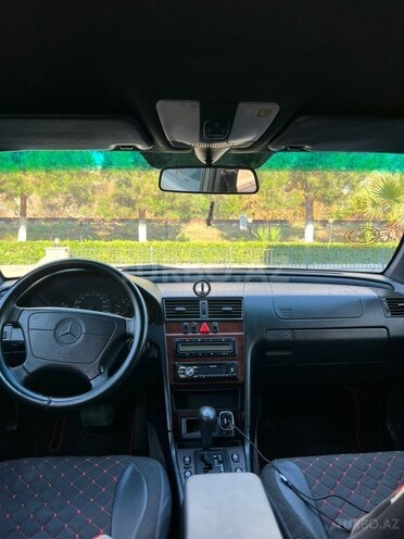 Mercedes C 200-10