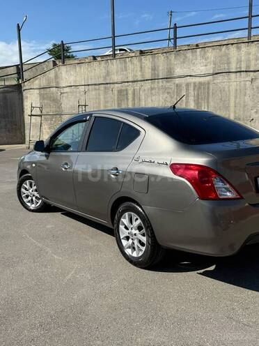Nissan Sunny-3