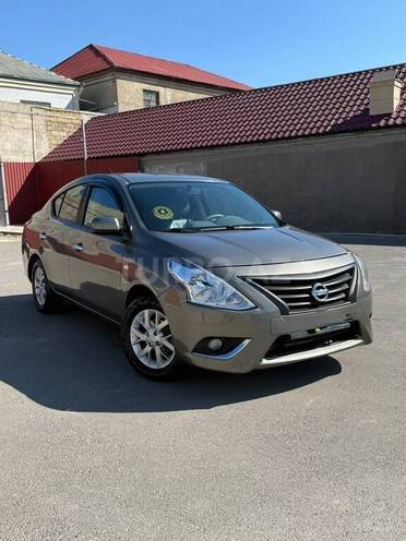 Nissan Sunny-1