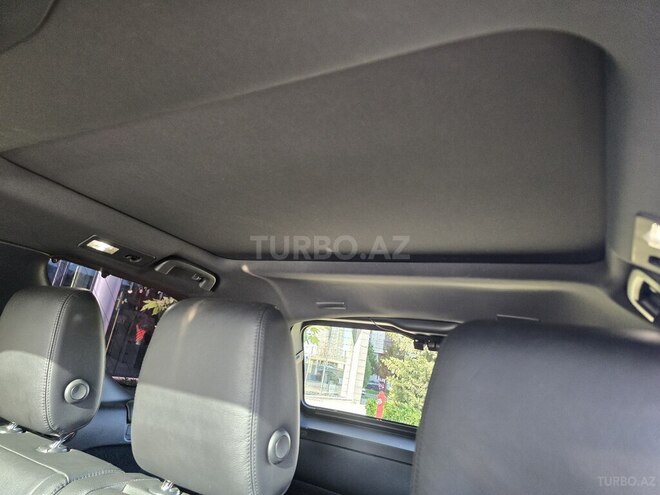 Land Rover Discovery-9