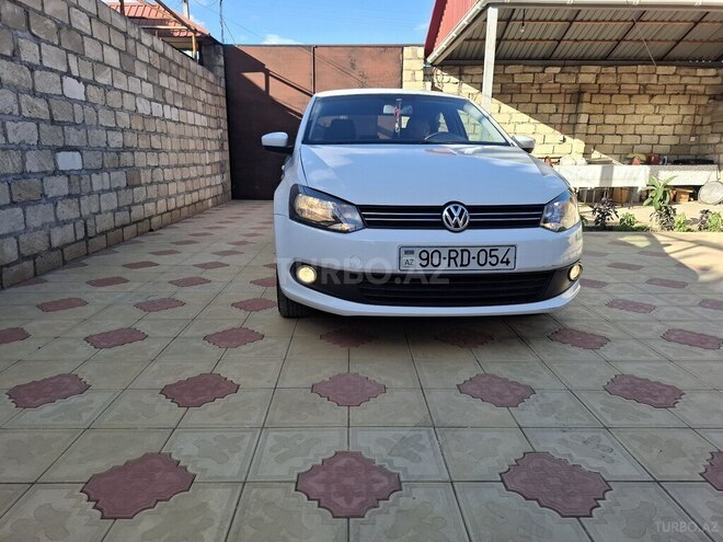Volkswagen Polo-8