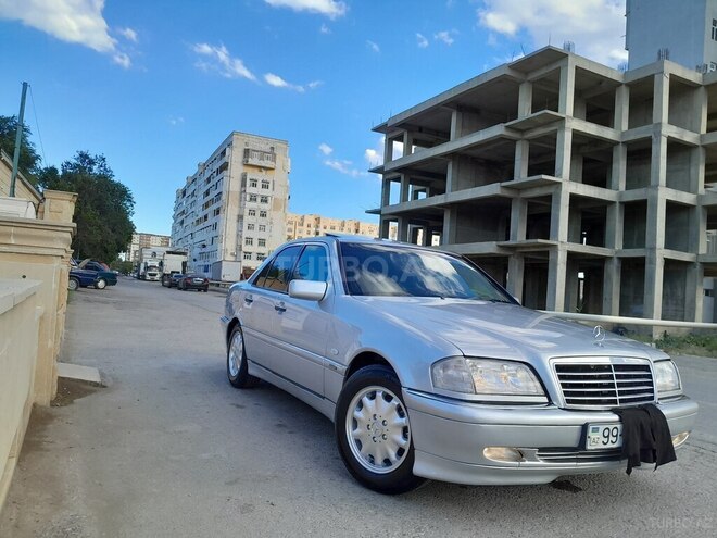 Mercedes C 180-2