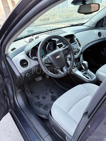 Chevrolet Cruze-14