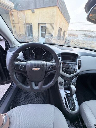 Chevrolet Cruze-17