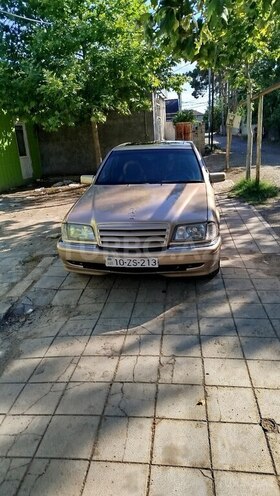Mercedes C 200-1