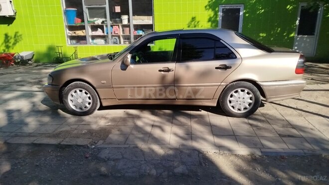 Mercedes C 200-9