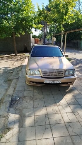 Mercedes C 200-8