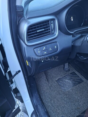 Kia Sorento-4