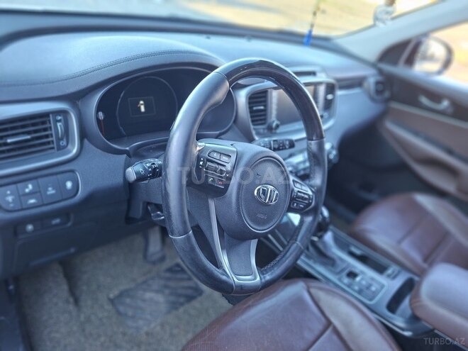 Kia Sorento-8