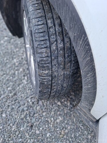 Kia Sorento-9
