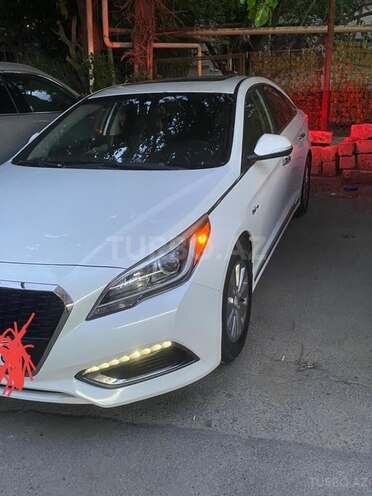 Hyundai Sonata-4