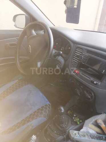 Kia Rio-11