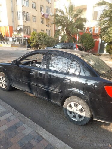 Kia Rio-4