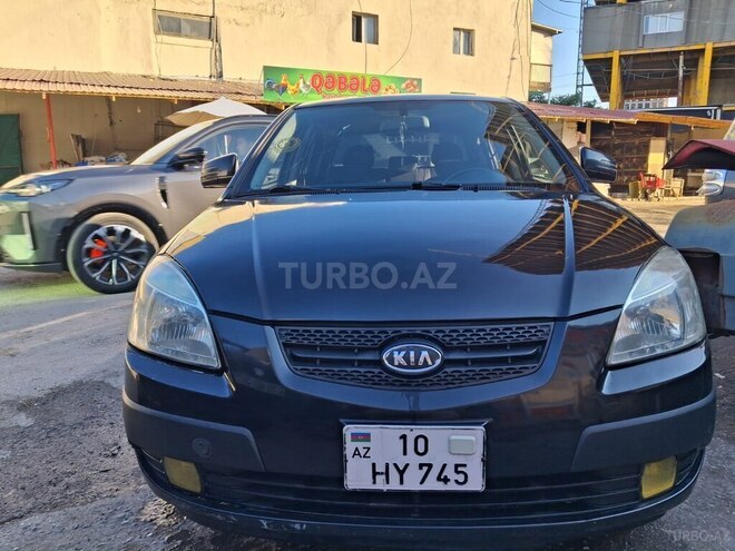 Kia Rio-1