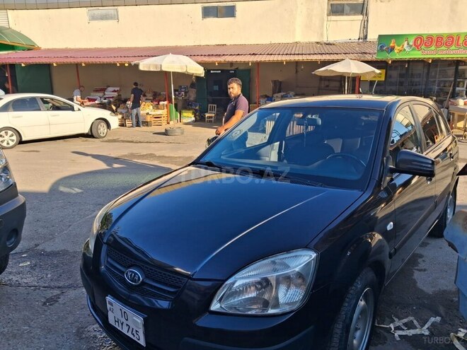 Kia Rio-10