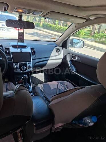 Kia Cerato-15