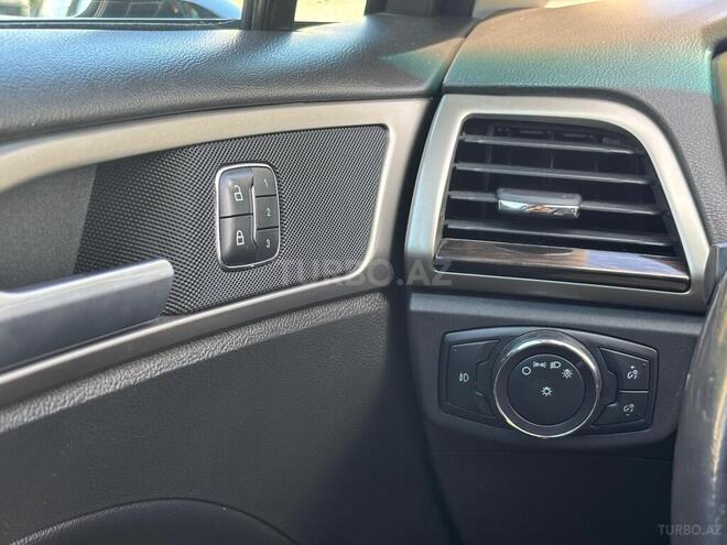 Ford Fusion (North America)-14