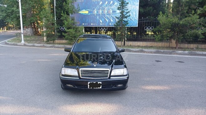 Mercedes C 230-1