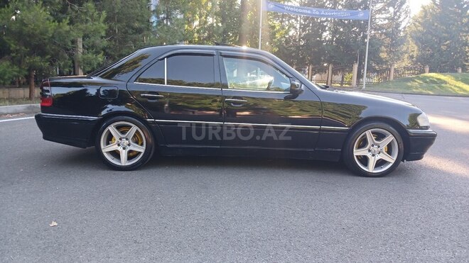 Mercedes C 230-6