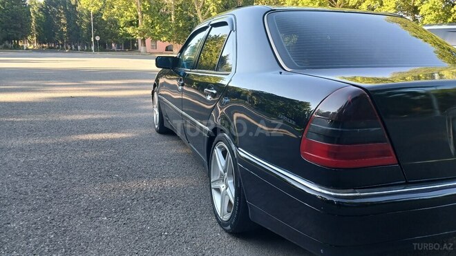 Mercedes C 230-8