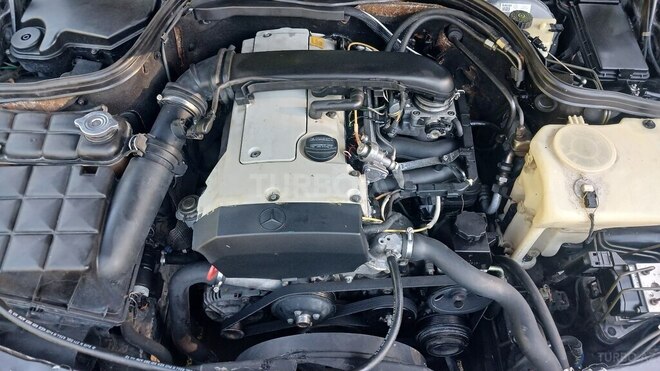 Mercedes C 230-12