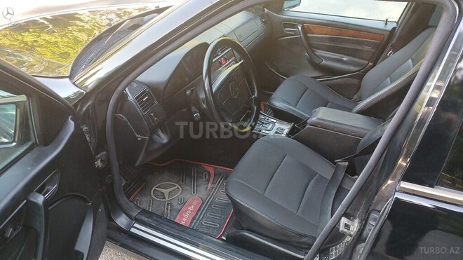 Mercedes C 230-11