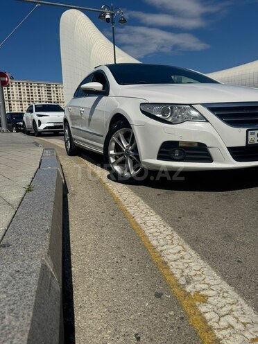 Volkswagen Passat CC-1
