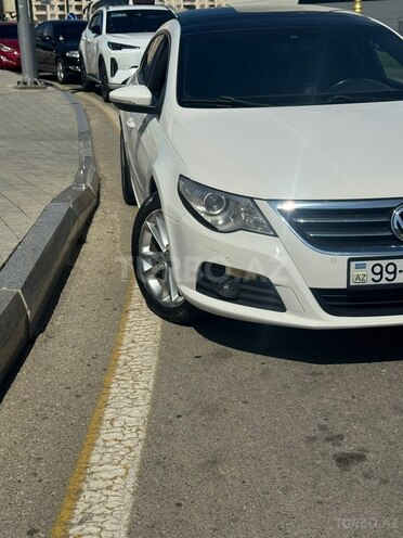 Volkswagen Passat CC-10