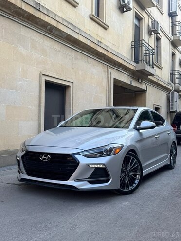 Hyundai Elantra-2