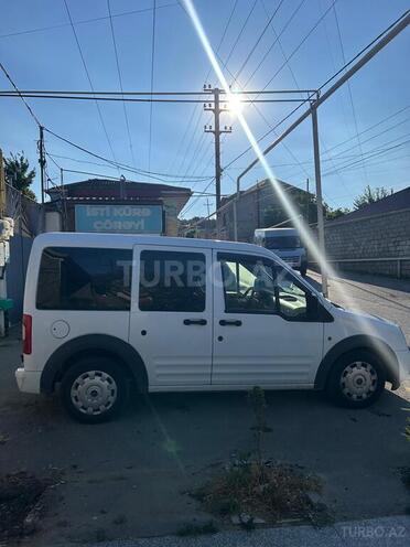 Ford Tourneo Connect-3