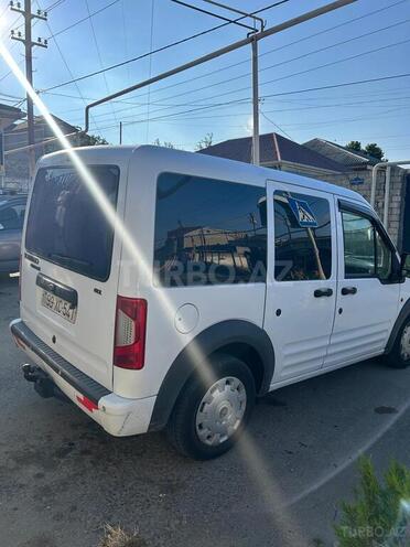 Ford Tourneo Connect-5