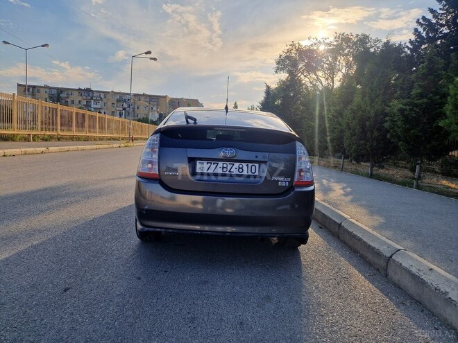 Toyota Prius-6