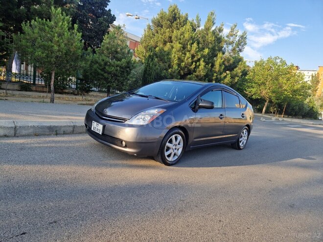 Toyota Prius-3