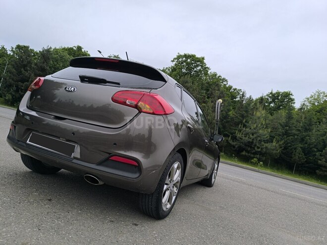 Kia Ceed-9