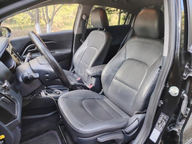 Kia Rio-12
