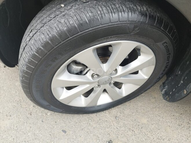 Kia Rio-9